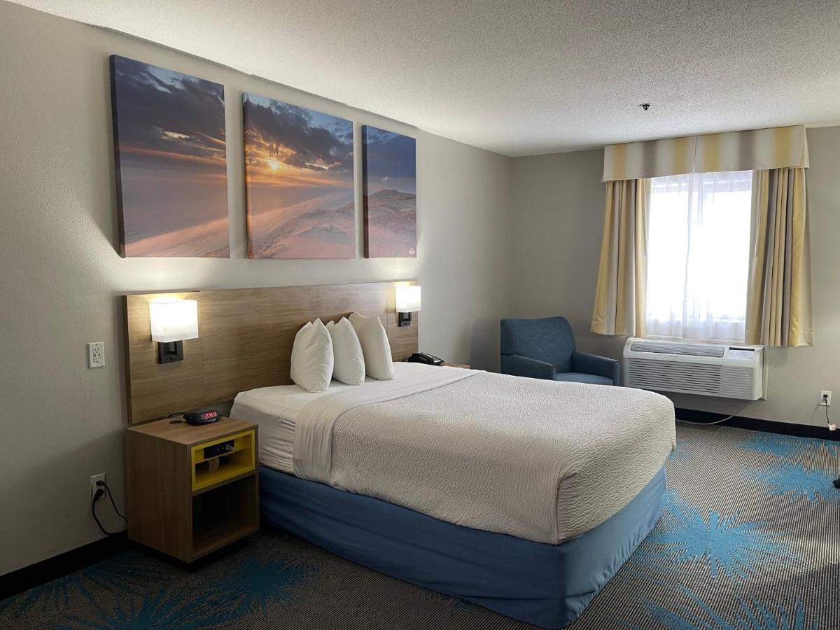 Days Inn By Wyndham Colby Exterior foto